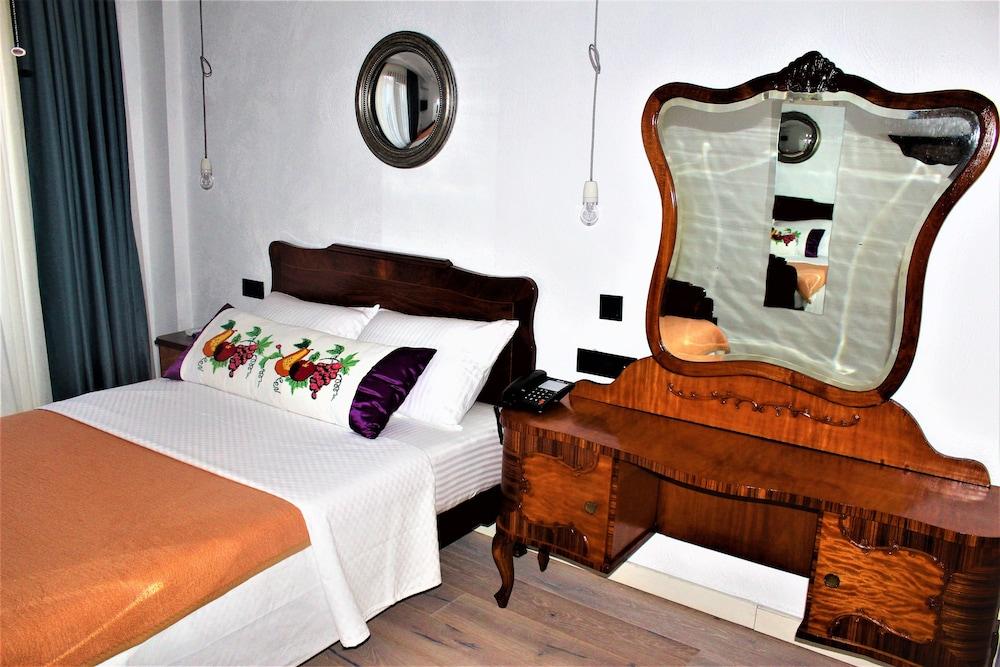 Hotel Amphora Foça Exterior foto